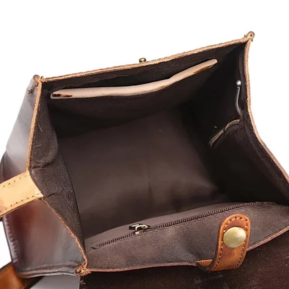GENUINE LEATHER RETRO BACKPACK - Picture 6 of 9